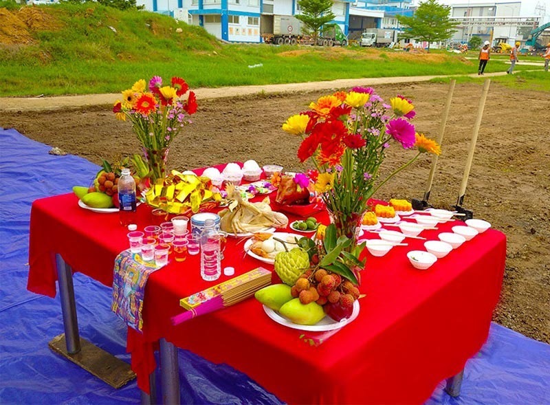 Cách cuốc đất động thổ đúng phong thủy